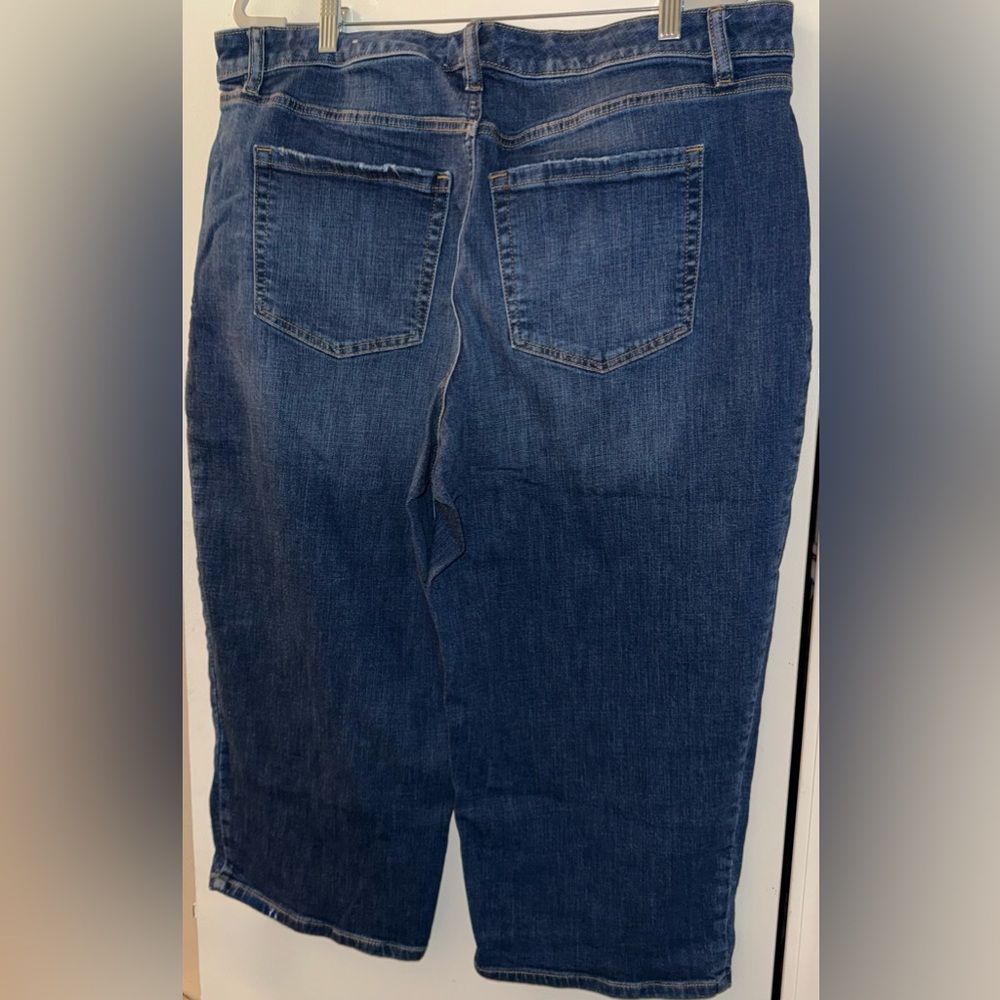 Lane Bryant Dark Blue Cropped Jeans - Picture 3 of 3